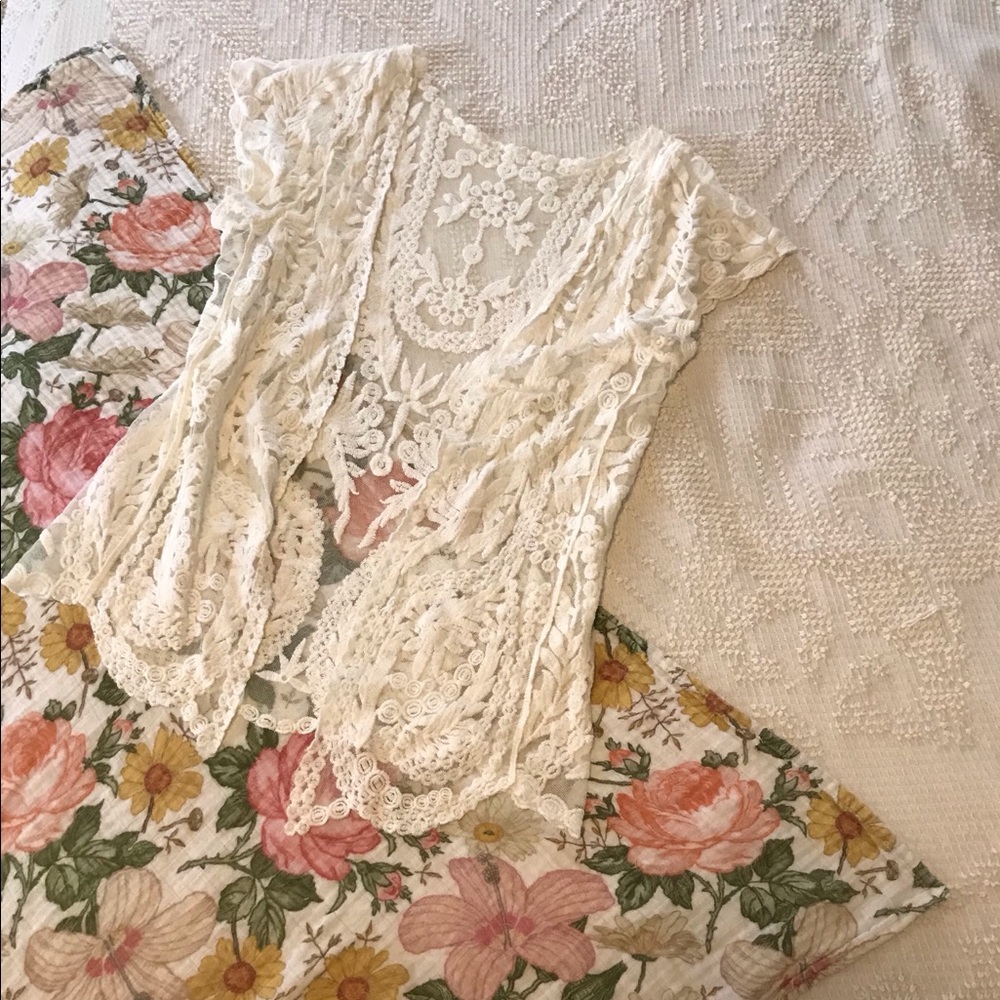 White cream lace cardigan